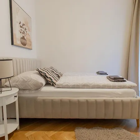 Seifertova Apartment Prague