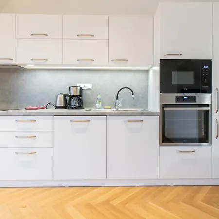 Seifertova Apartment *