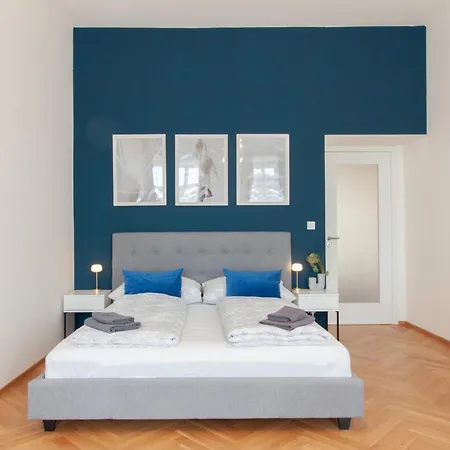 Seifertova Lägenhet Prag